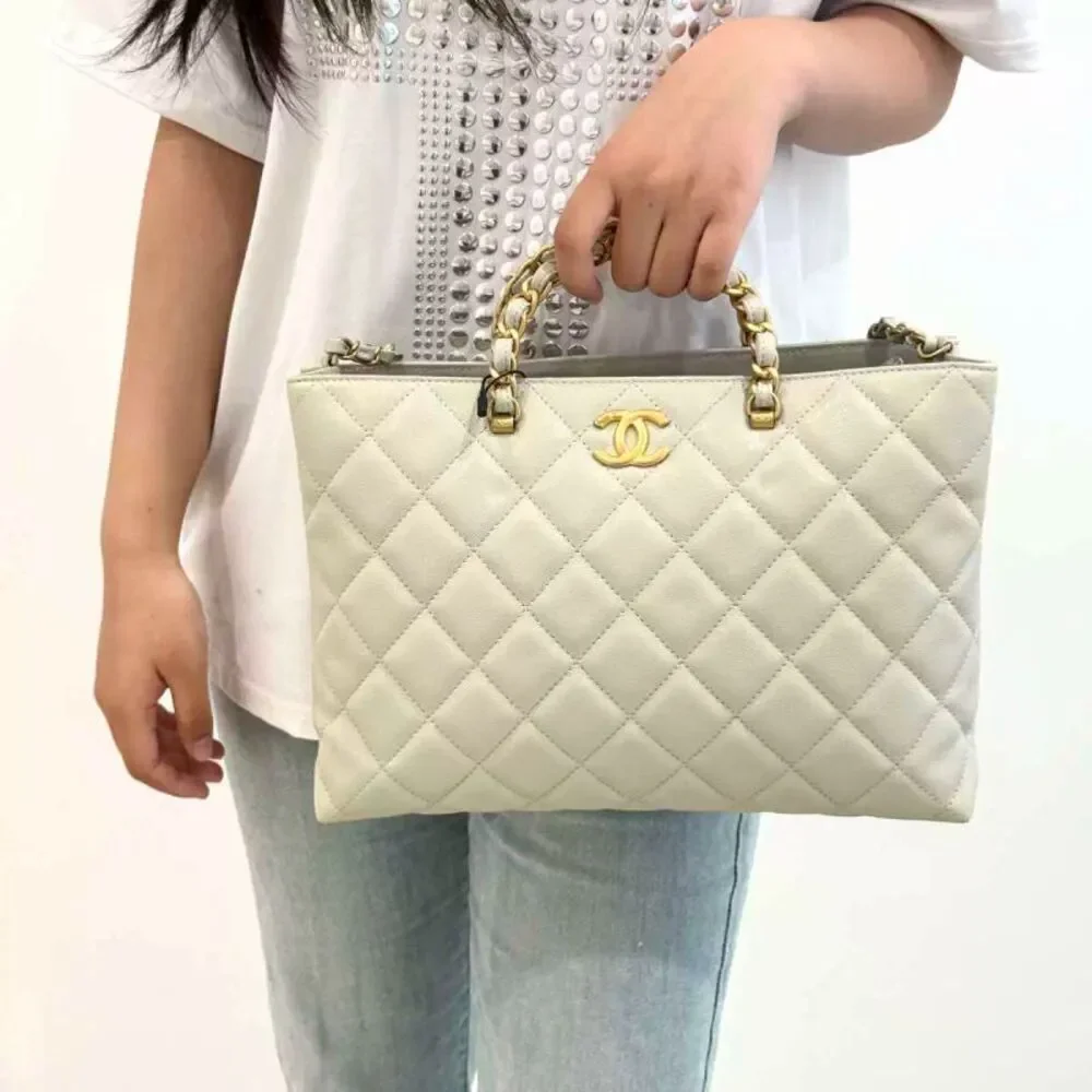 Chanel Women Pre-Loved Bag Very Good Condition